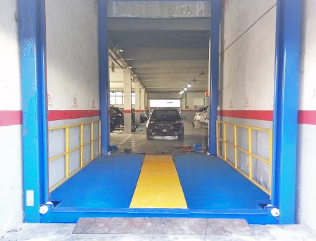Ascenseur hydraulique de voiture de quatre poteaux de 3 tonnes pour le garage à la maison